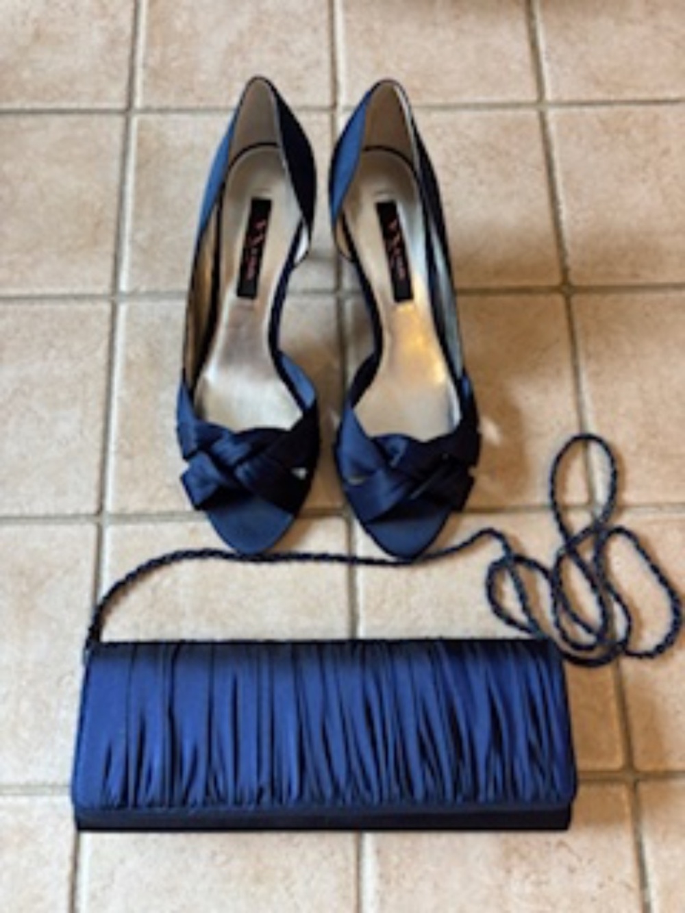 Nina New Navy Luster Stain Size 9 Heels & Matching bag